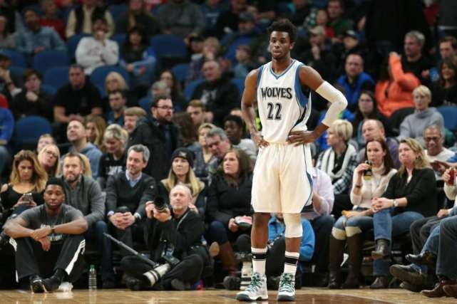 北京时间12月11日凌晨，皇马在欧冠联赛阶段第6轮主场1-2遭曼城逆转。（欧冠第6轮：曼城客场2-1逆转皇马（北京时间12月11日凌晨））