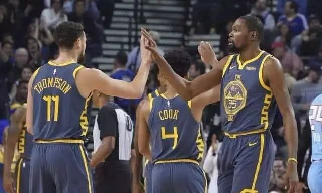 拜仁近11场欧冠均进球，阿森纳近12场主场小组赛／联赛全零封（拜仁欧冠近11战场场破门，阿森纳近12个主场（小组赛／联赛）皆零封）