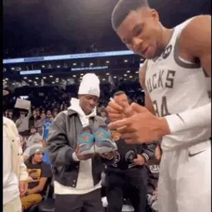 CBA：广东男篮稳住胜局 客场击败北京首钢（CBA：广东男篮客场力克北京首钢，稳住胜势）