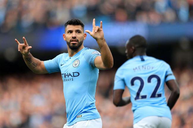 官方：多特与34岁第二门将亚历山大-迈尔续约至2027年（多特官宣：34岁替补门将亚历山大-迈尔续约，合同至2027年）